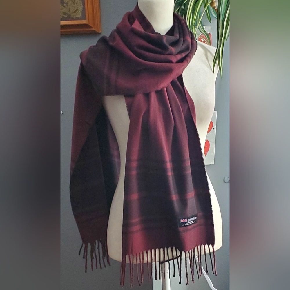 100% Cashmere Paid Burgundy Men's Scarf Made In Scotland